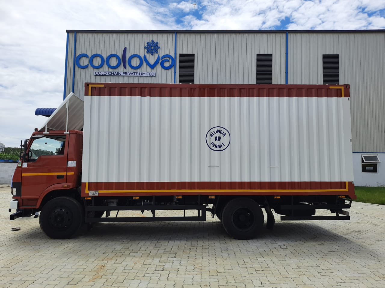 Dry Van Container Manufacturer